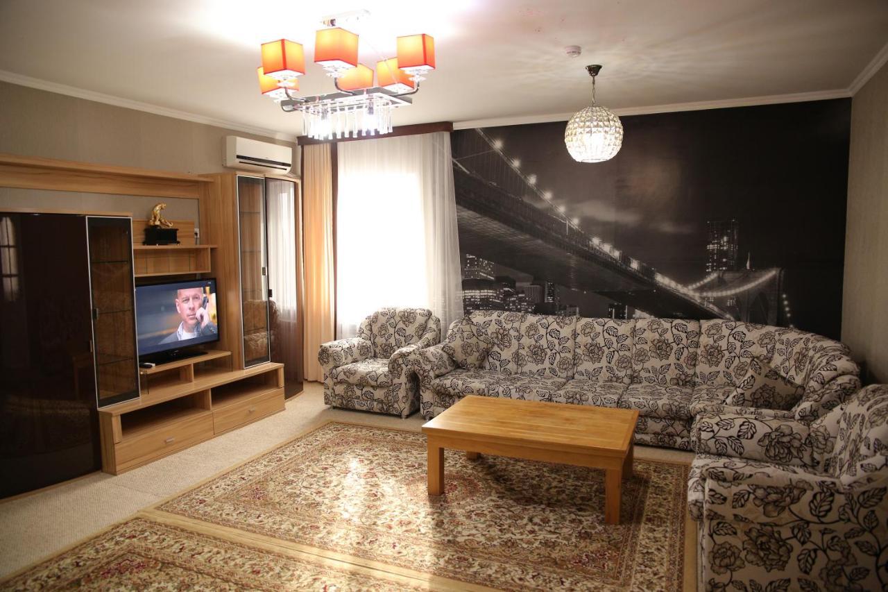 Sweet Home Hotel Atyraū Esterno foto