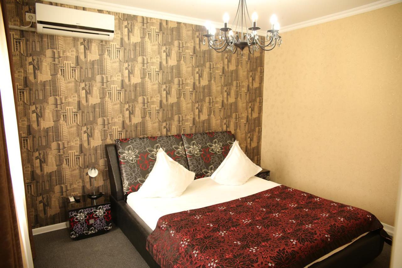 Sweet Home Hotel Atyraū Esterno foto